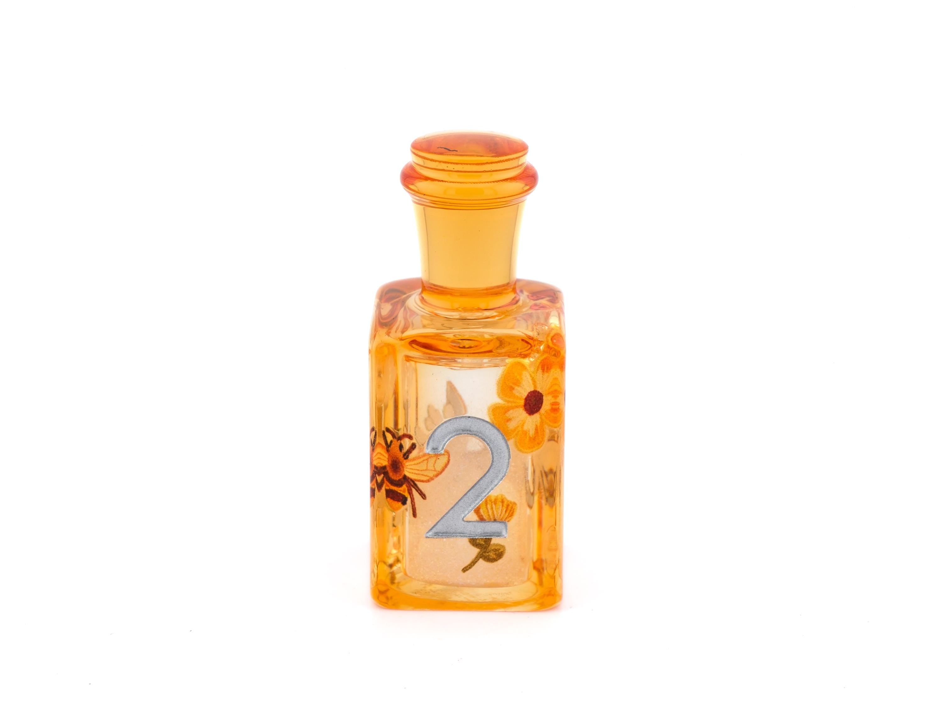 Honey Bee Potion Bottle Resin Liquid Core DnD Dice Set: 7-Piece RPG Dice